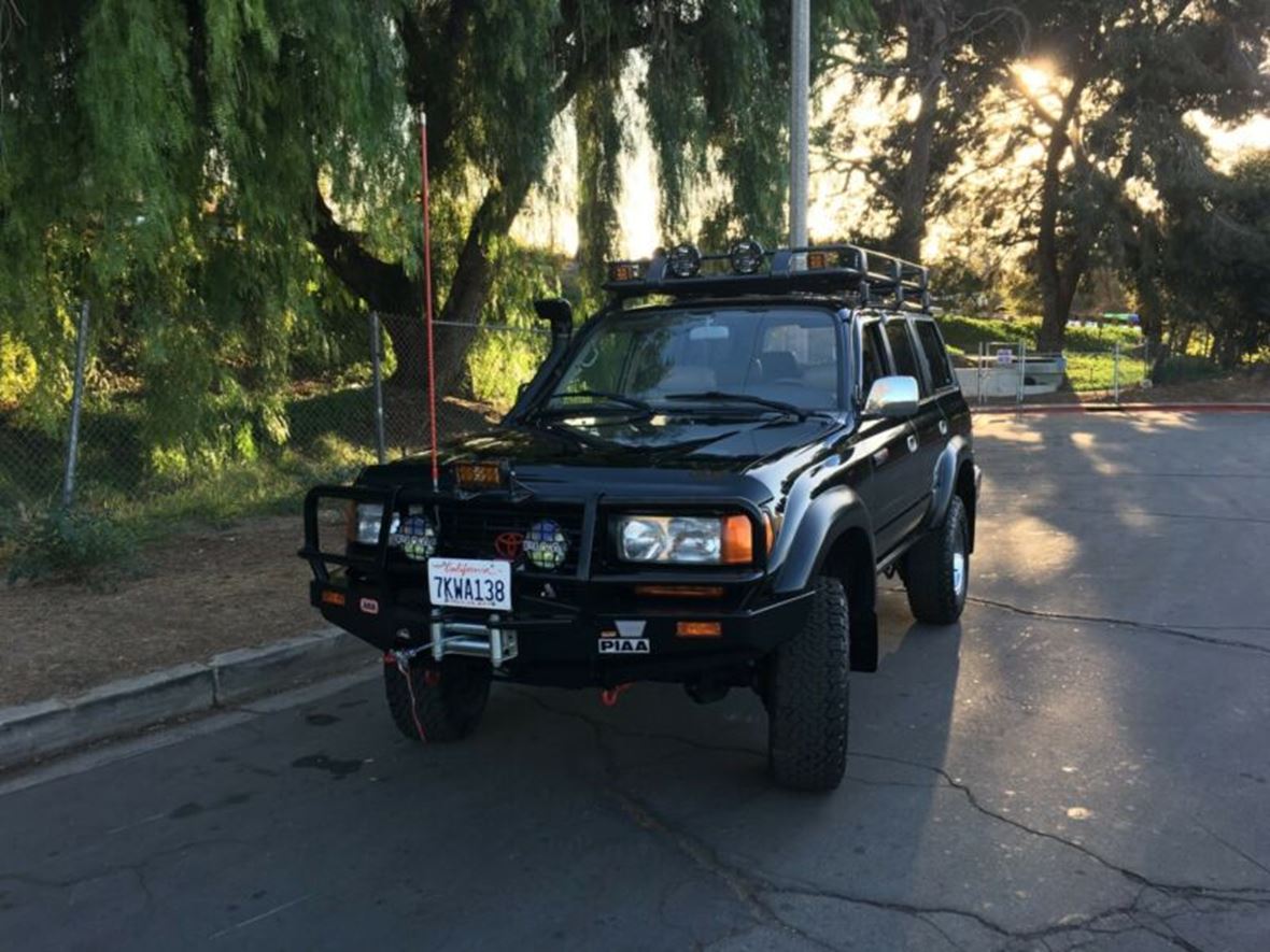 1995 Toyota Land Cruiser for sale by owner in Los Angeles