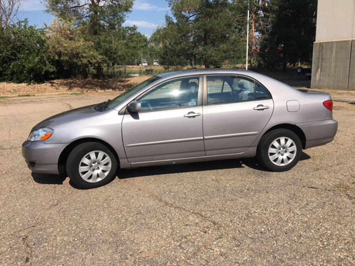 2004 Toyota LE  for sale by owner in Denver