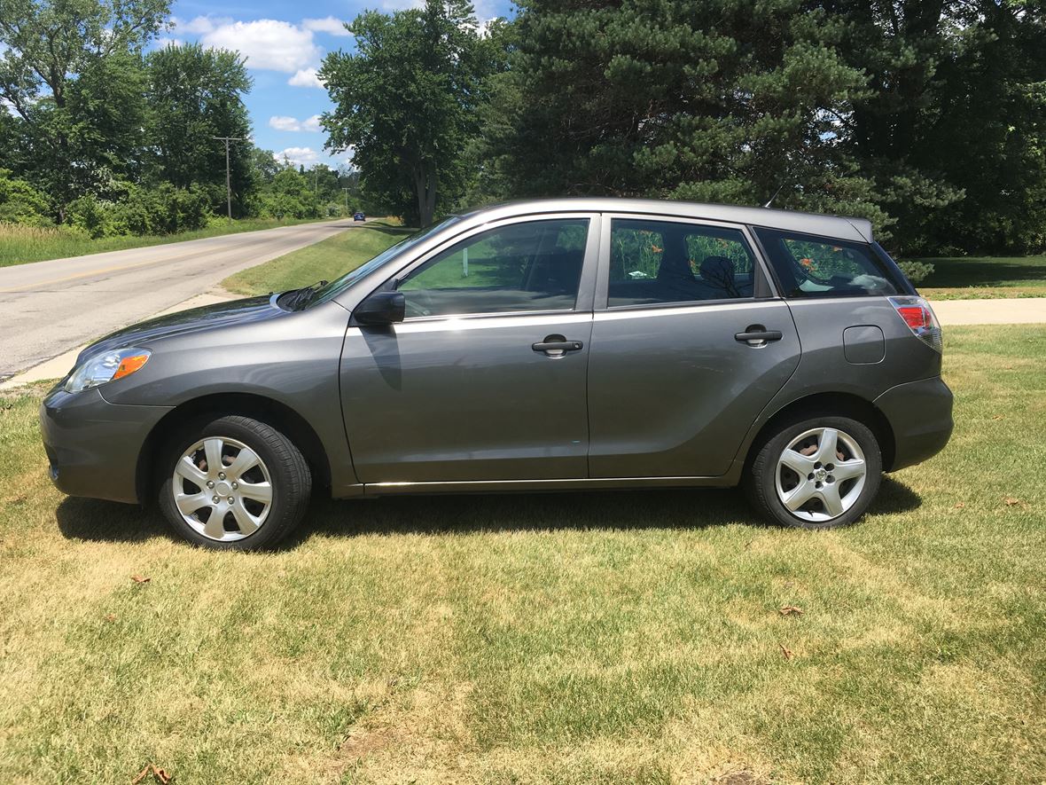 2005 Toyota Matrix for sale by owner in Dundee