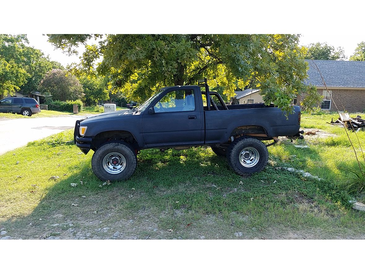 1990 Toyota Pickup for sale by owner in Fort Worth