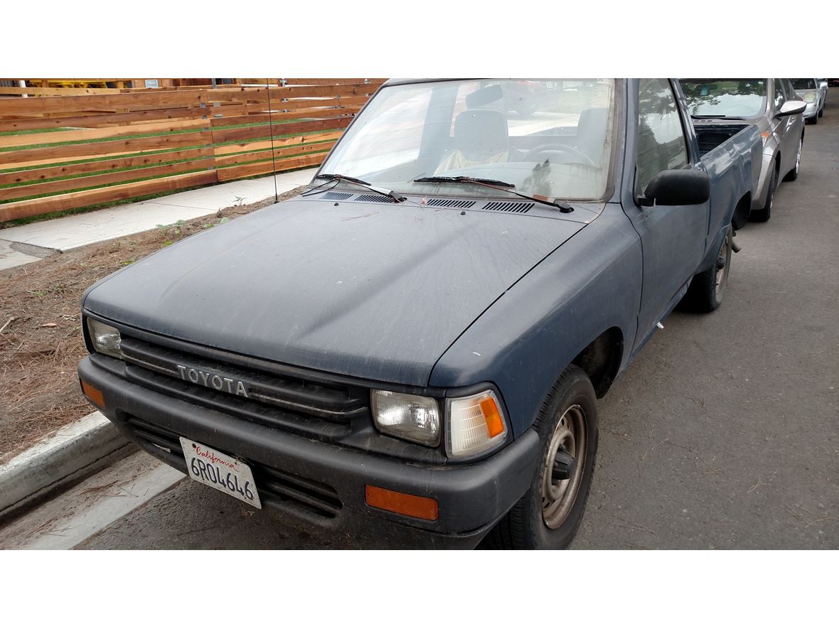1990 Toyota Pickup for sale by owner in Long Beach