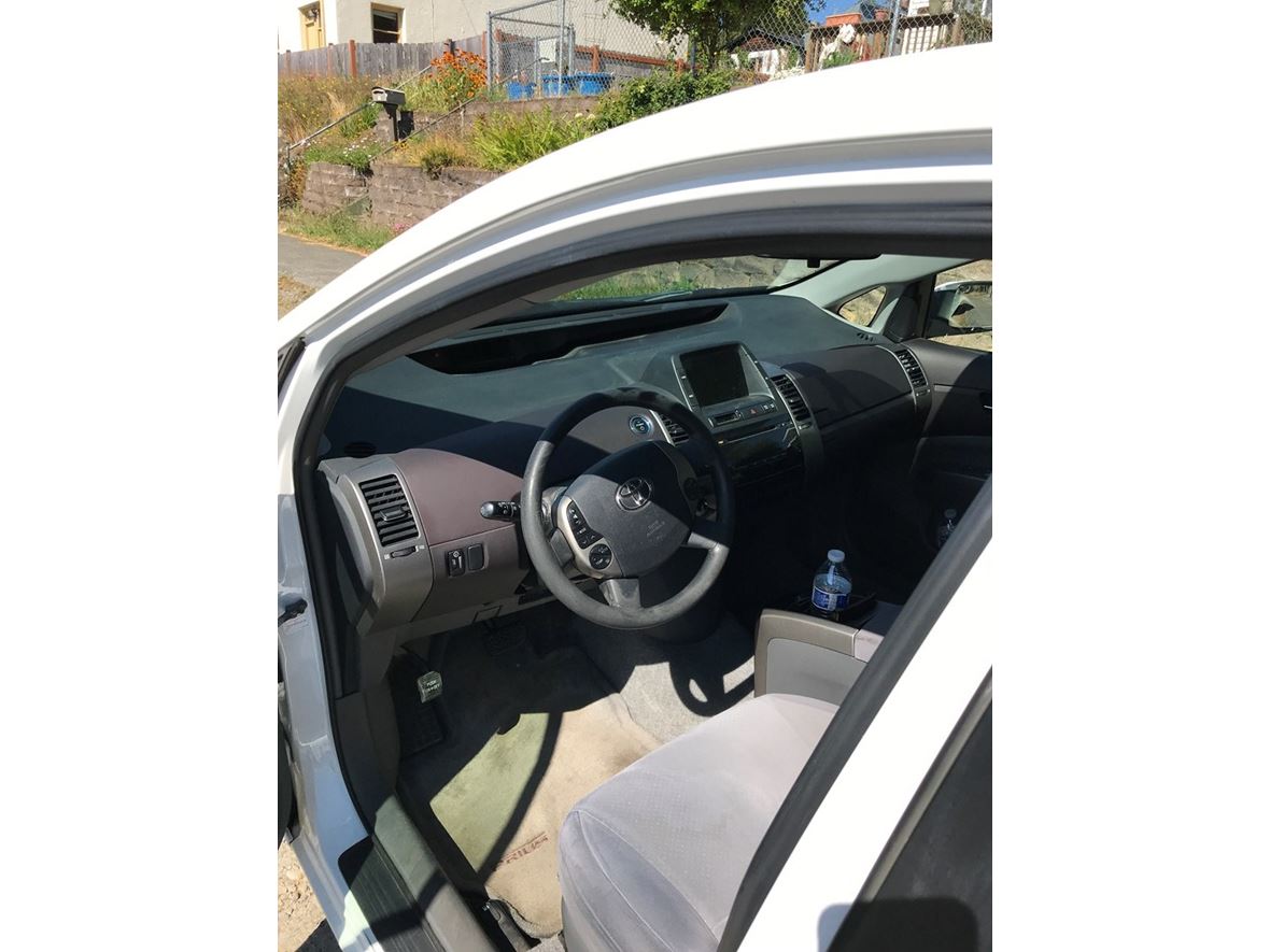 2004 Toyota Prius for Sale by Owner in Silverdale, WA 98383
