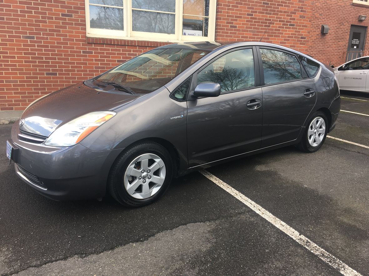 2006 Toyota Prius for sale by owner in Eagle Creek