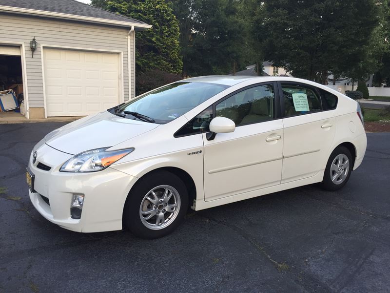 2010 Toyota Prius for sale by owner in Freehold