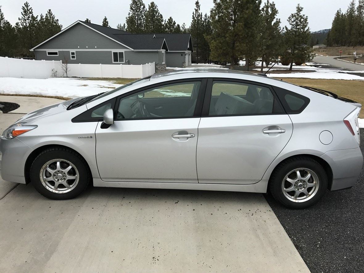 2010 Toyota Prius for sale by owner in Nine Mile Falls