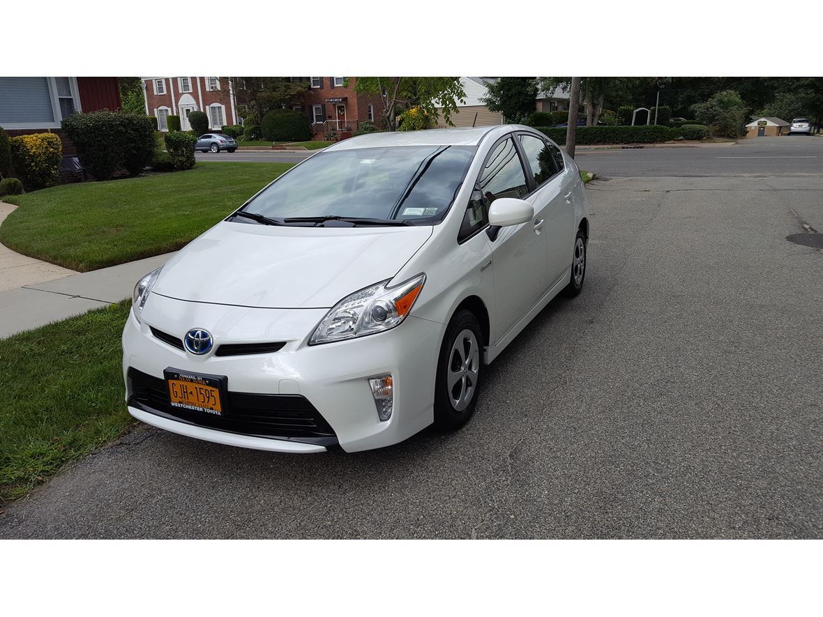 2013 Toyota Prius for sale by owner in Malverne
