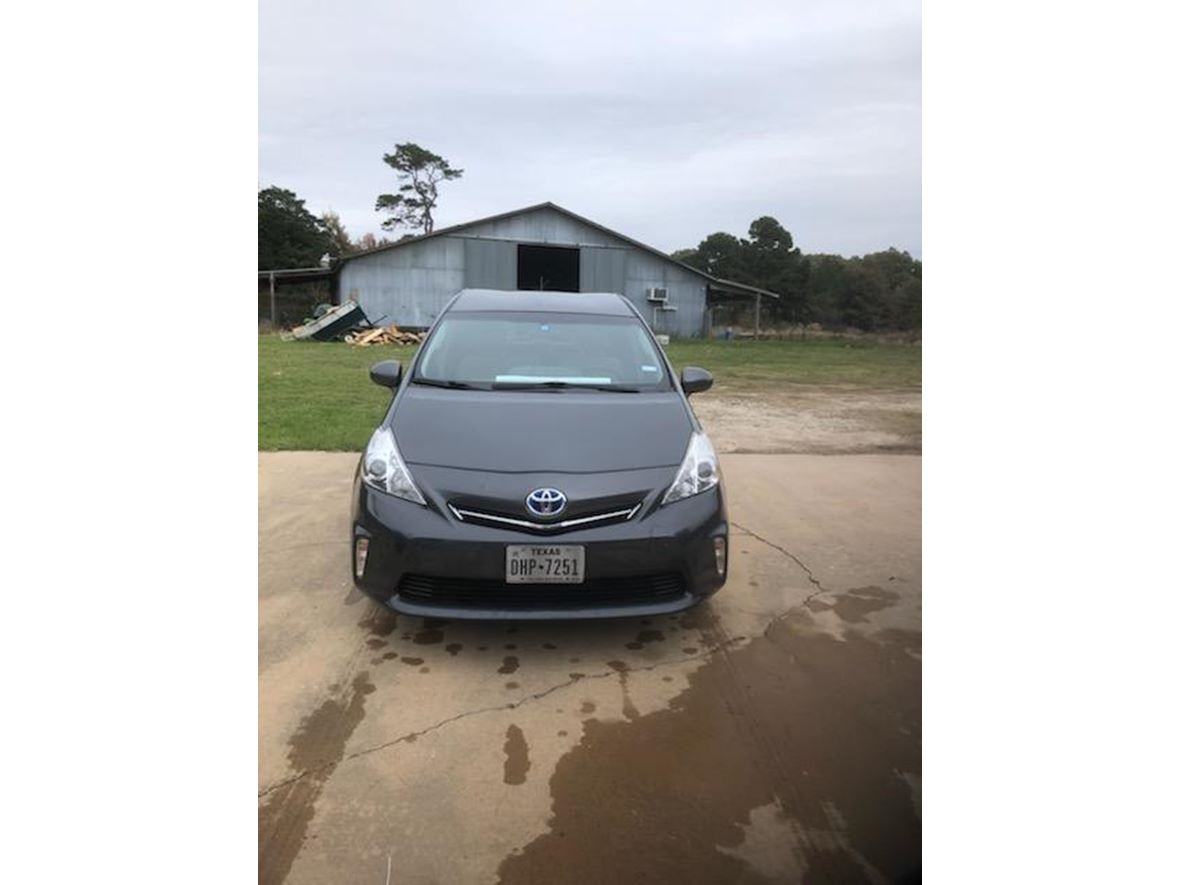 2014 Toyota Prius for sale by owner in Mount Vernon