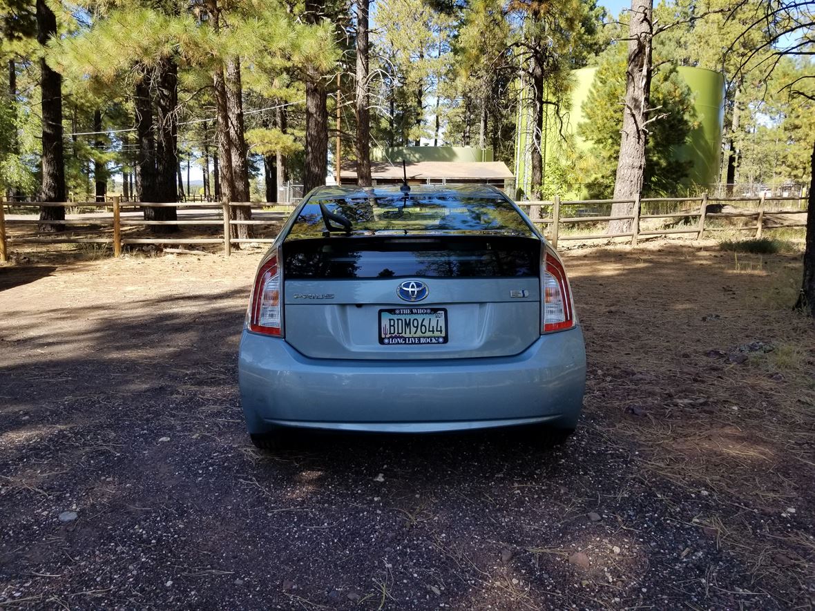 2014 Toyota Prius for sale by owner in Flagstaff