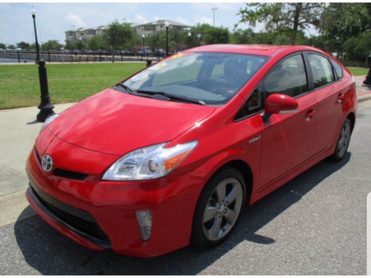 2015 Toyota Prius for sale by owner in Dearborn