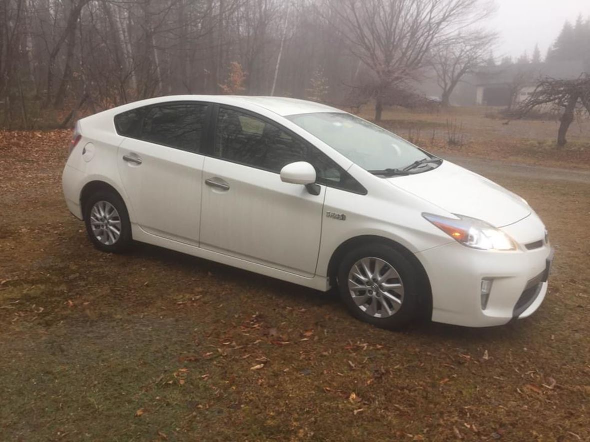 2012 Toyota Prius Plug-In for sale by owner in Anson