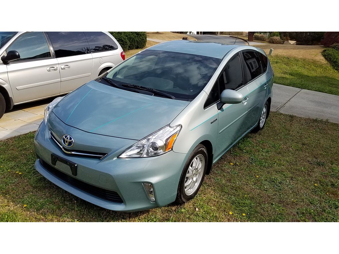 2014 Toyota Prius V for sale by owner in Marietta