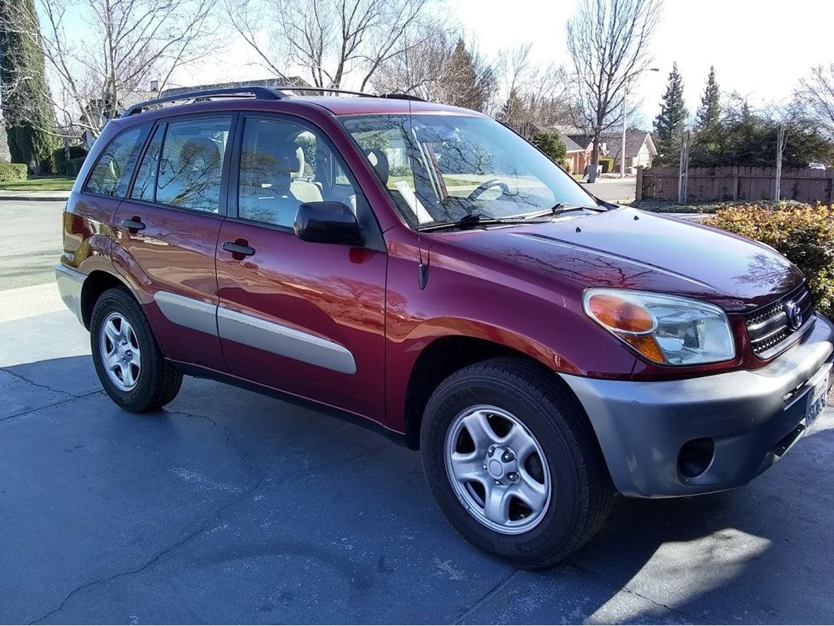 2004 Toyota Rav4 for sale by owner in Redding