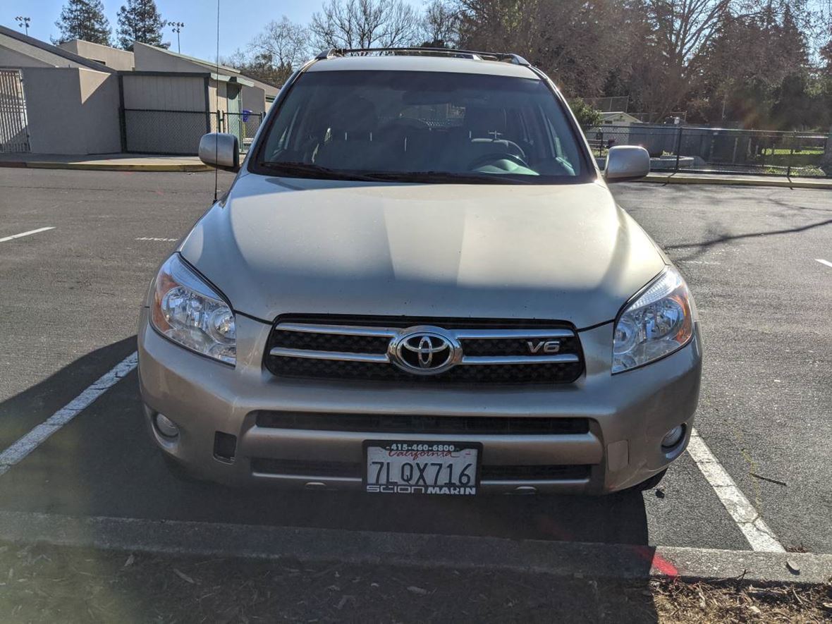 2004 Toyota Rav4 for sale by owner in Daly City