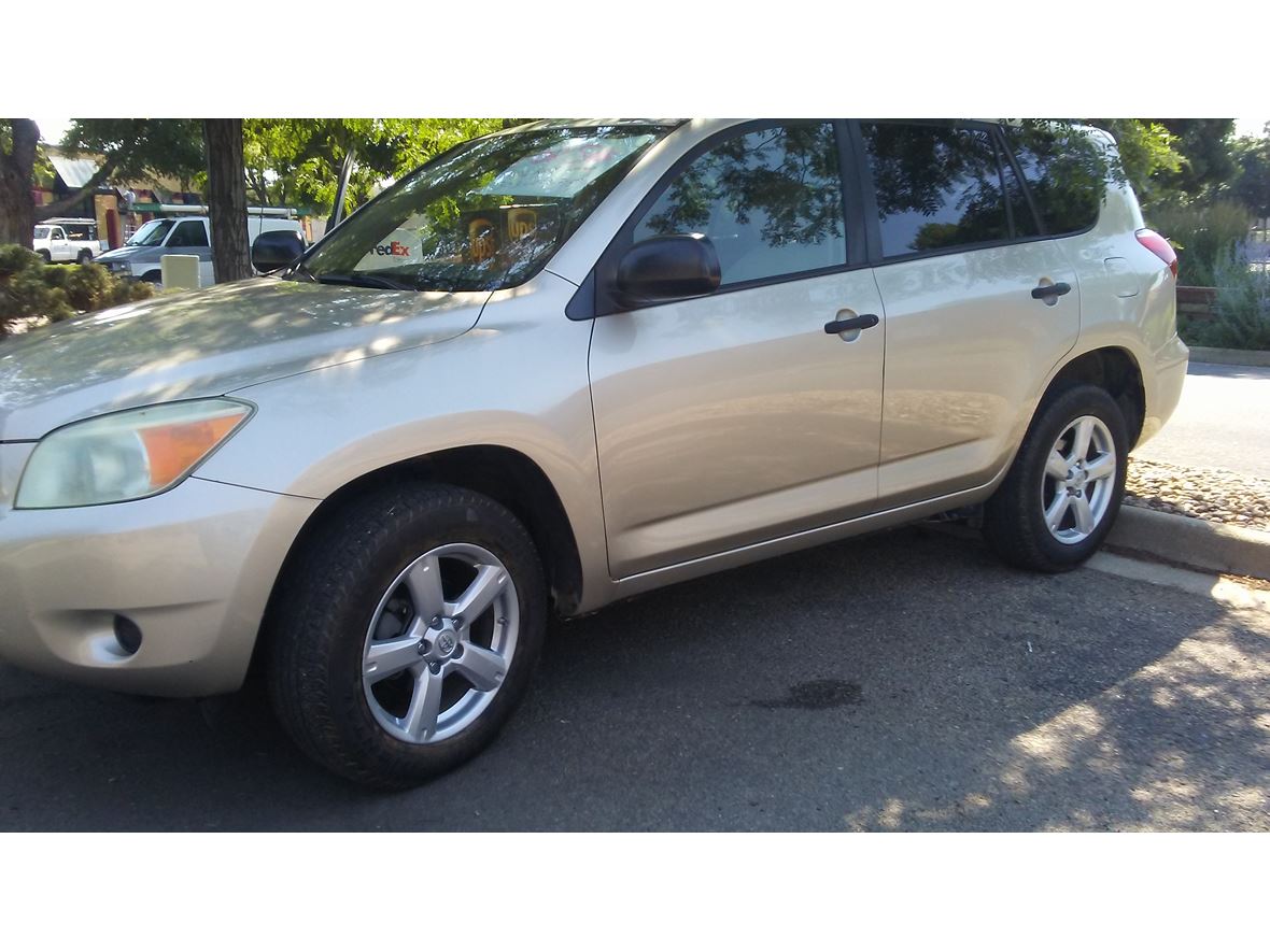 2006 Toyota Rav4 for sale by owner in Boulder