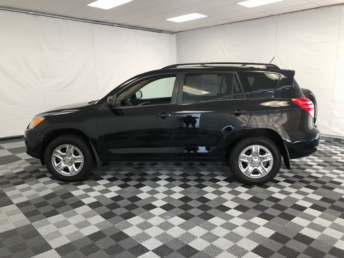 2009 Toyota Rav4 for sale by owner in Vallejo