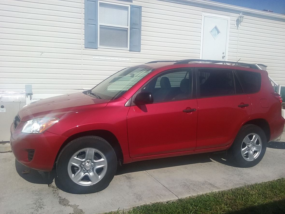Toyota RAV4 2010: Jual Sendiri, Temukan Petualangan Anda Berikutnya