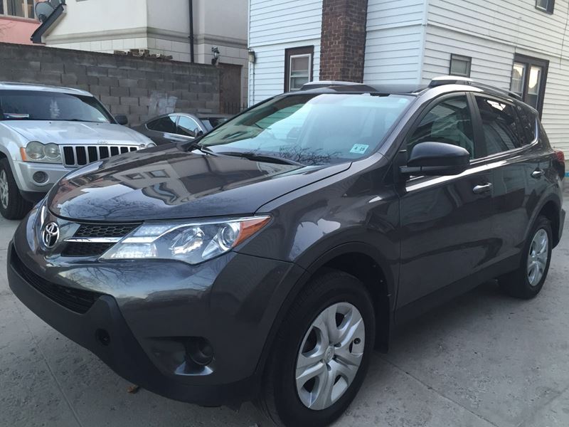 2014 Toyota Rav4 for sale by owner in Brooklyn