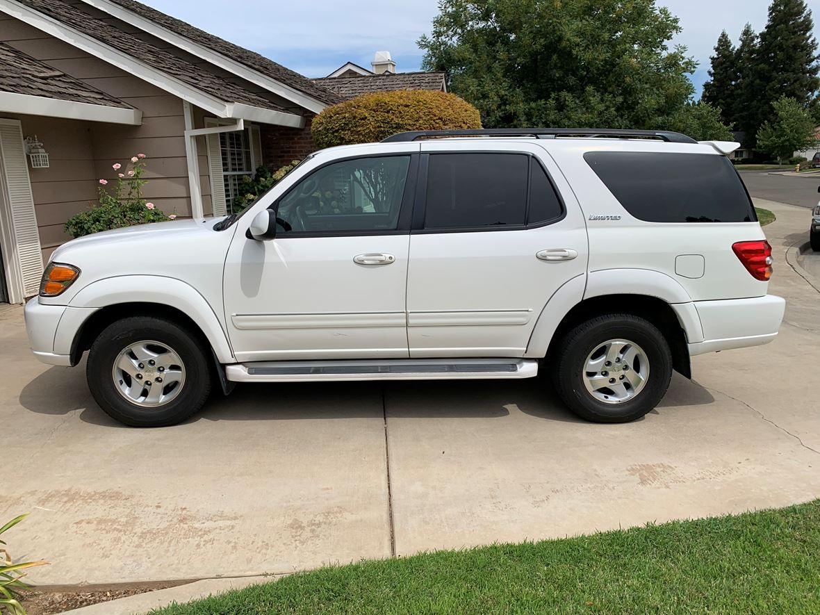 2002 Toyota Sequoia for sale by owner in Merced
