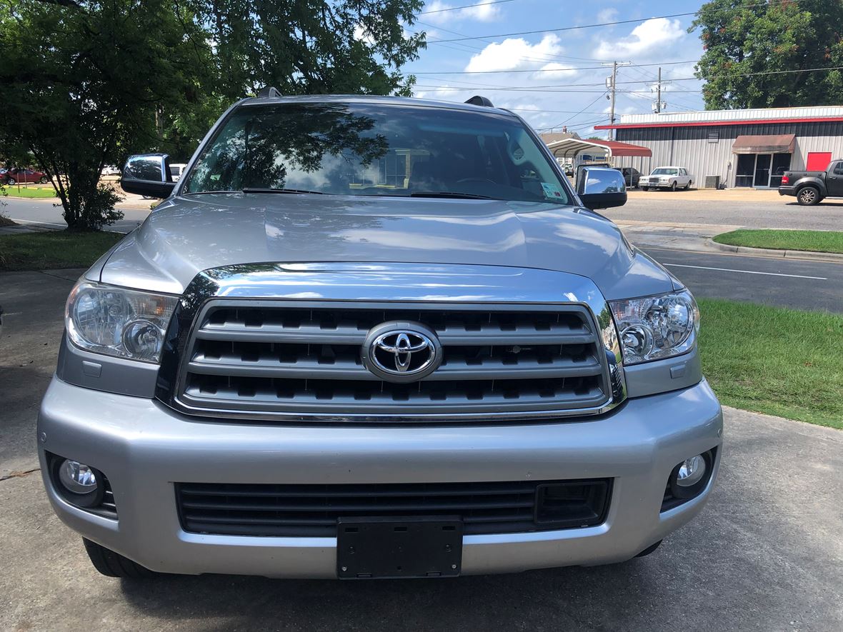 2012 Toyota Sequoia Platinum for sale by owner in Monroe