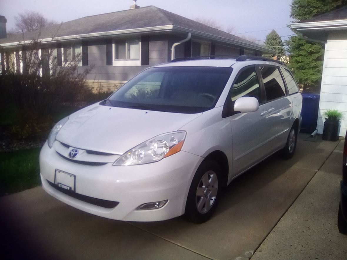 2006 Toyota Sienna for Sale by Owner in Appleton, WI 54915