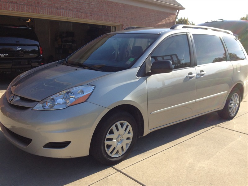 2007 Toyota Sienna for Sale by Owner in Canton, MI 48188