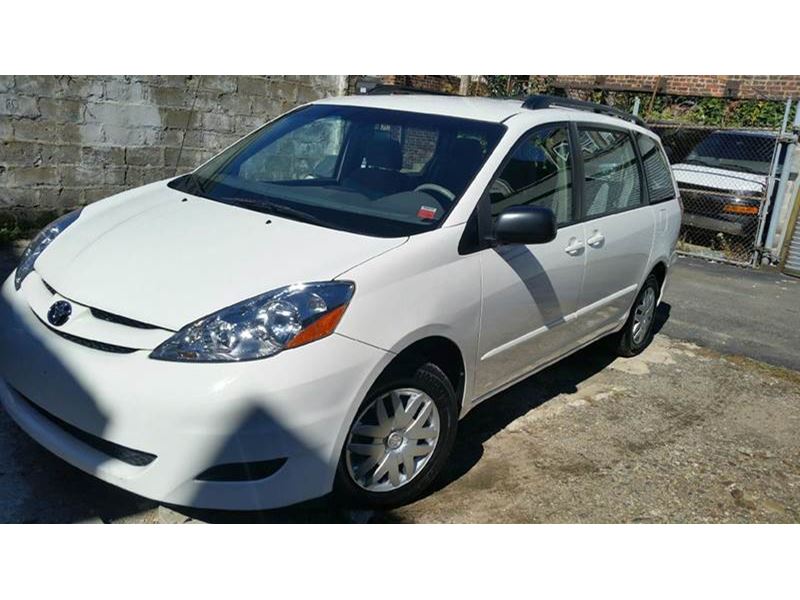 2008 Toyota Sienna for sale by owner in Philadelphia