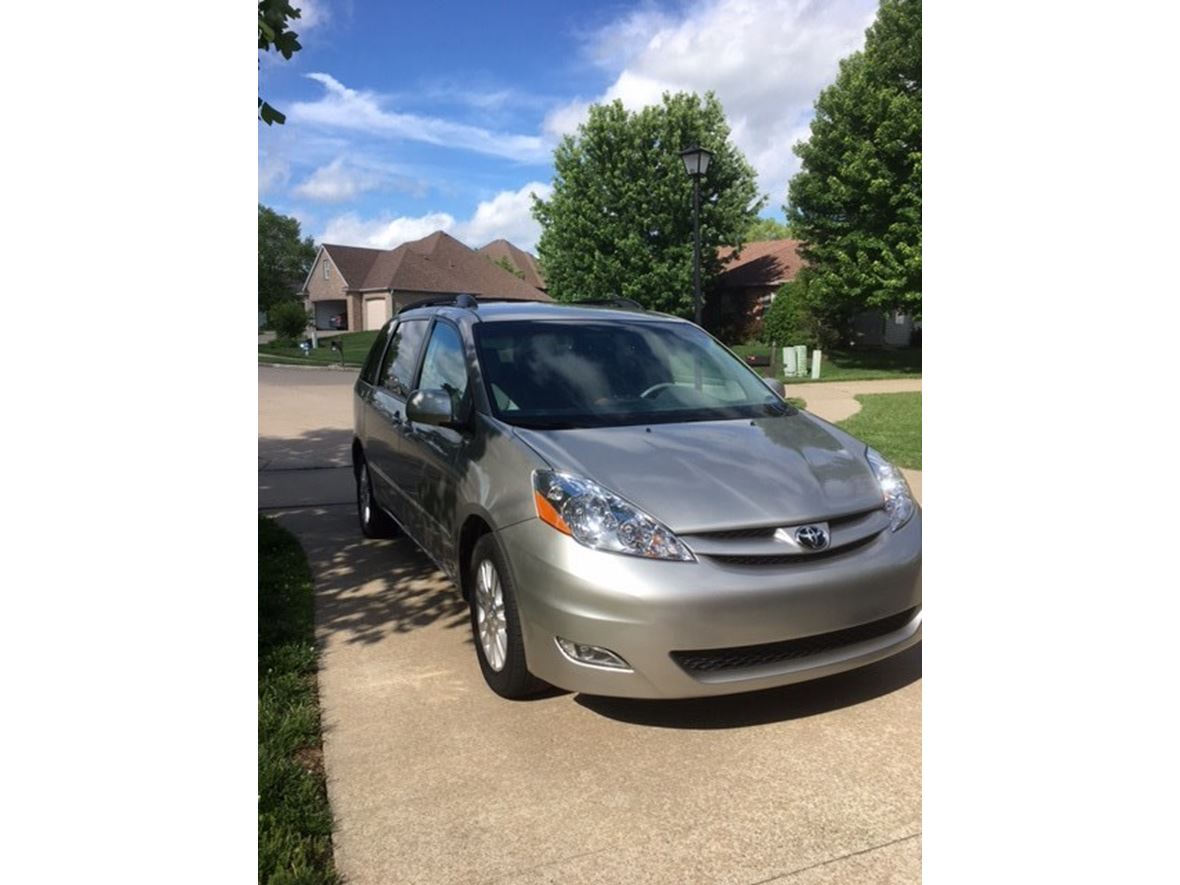 2009 Toyota Sienna for sale by owner in Columbia