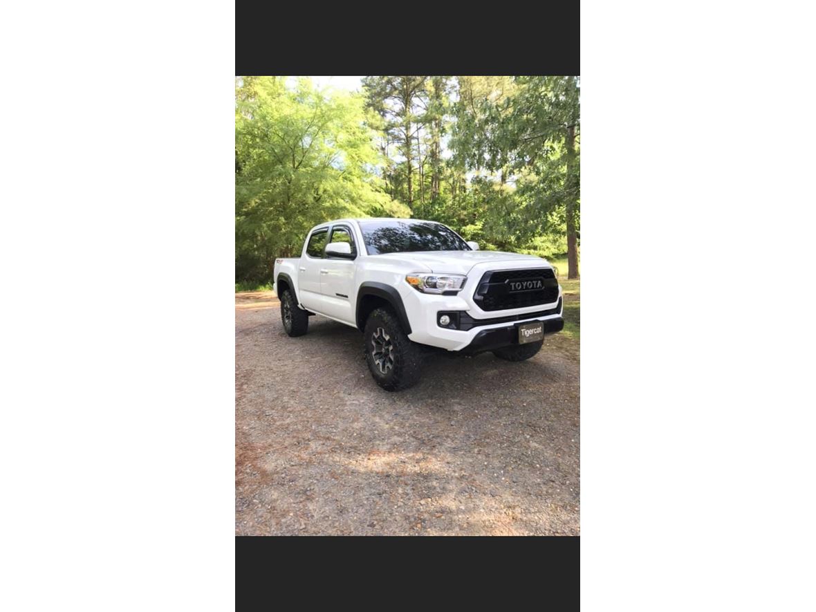 2018 Toyota Tacoma  for sale by owner in Fordyce