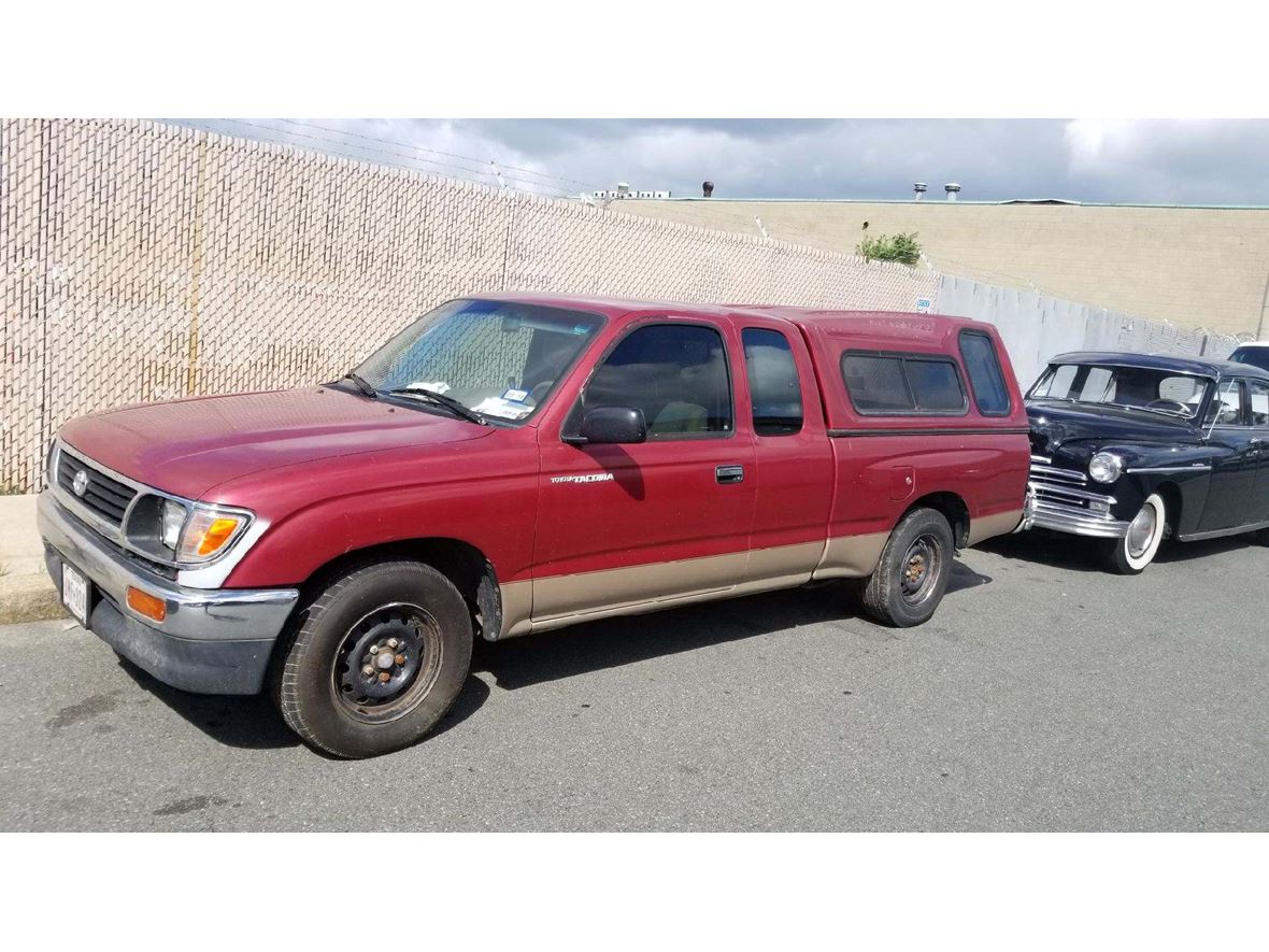 1996 Toyota Tacoma for sale by owner in Somerville