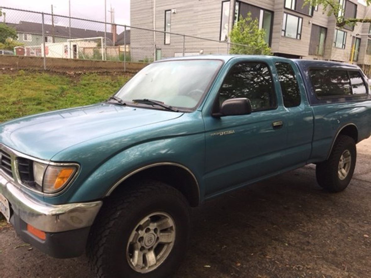 1997 Toyota Tacoma for sale by owner in PORTLAND