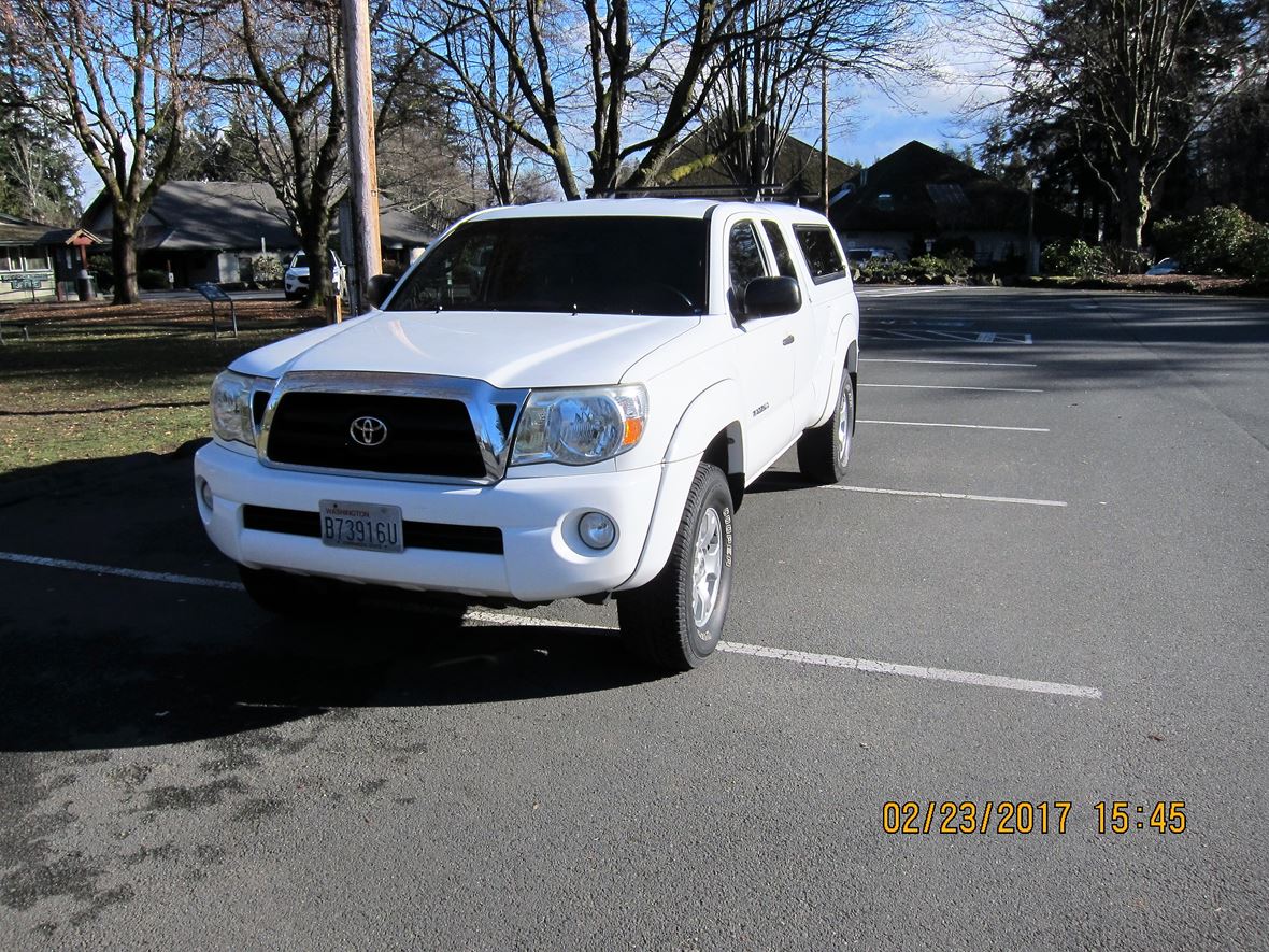 2005 Toyota Tacoma for sale by owner in Clinton