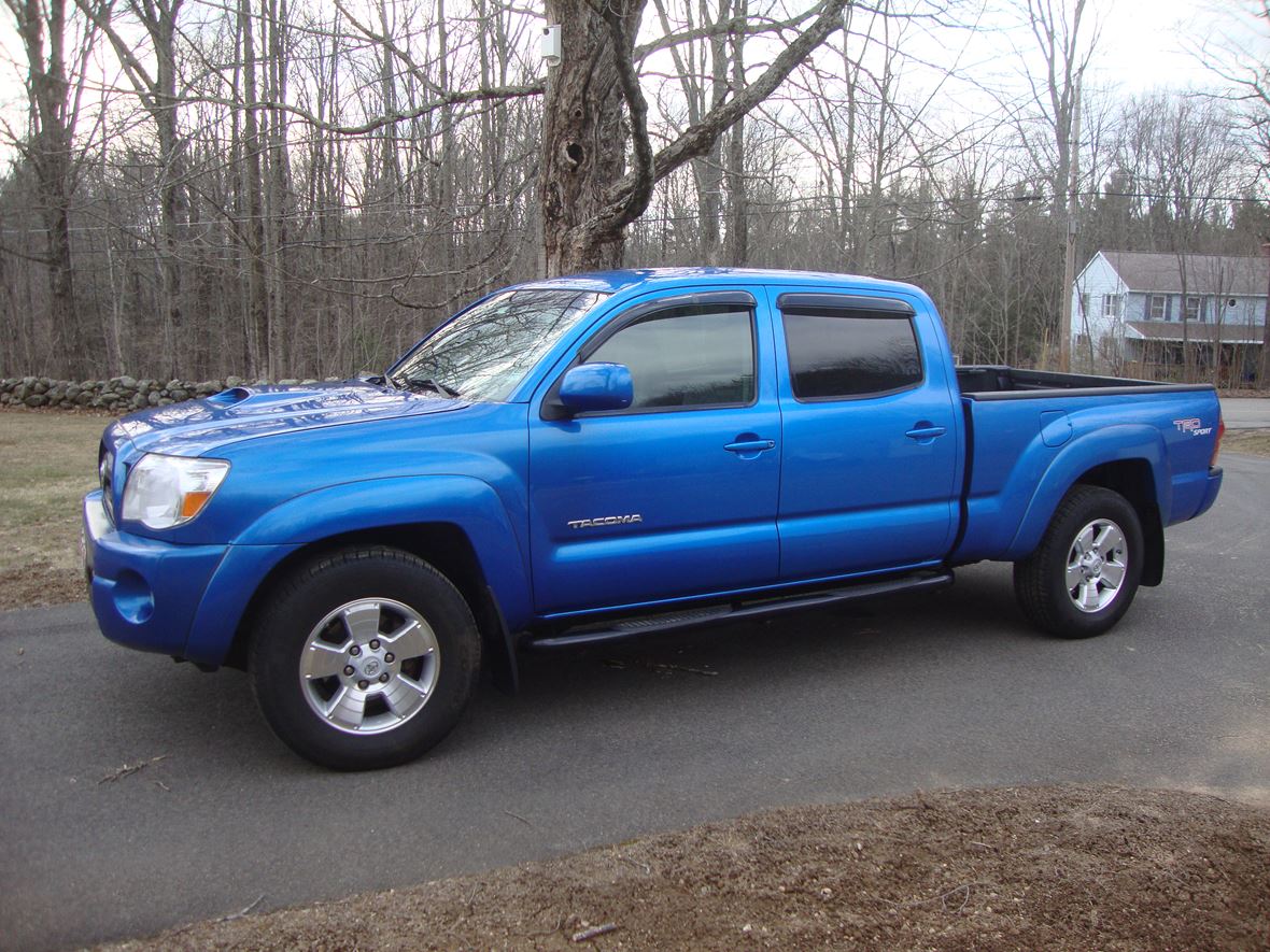 2005 Toyota Tacoma for sale by owner in Athol