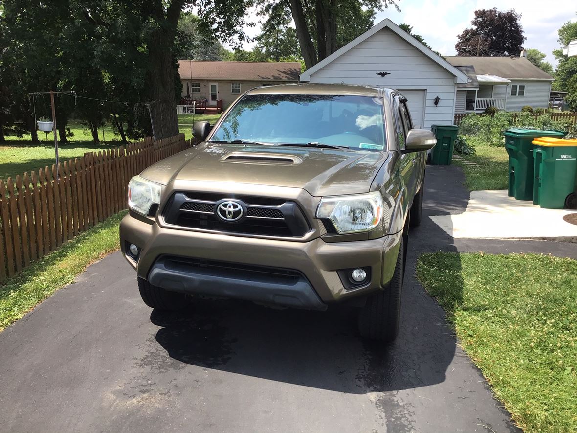 2012 Toyota Tacoma for sale by owner in Mechanicsburg