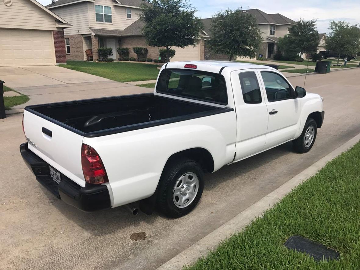 2015 Toyota Tacoma for sale by owner in Houston