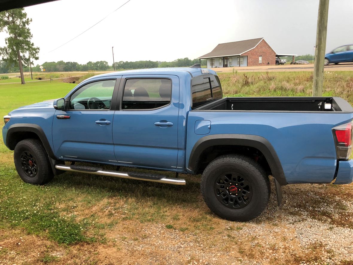 2018 Toyota Tacoma for sale by owner in Crowley