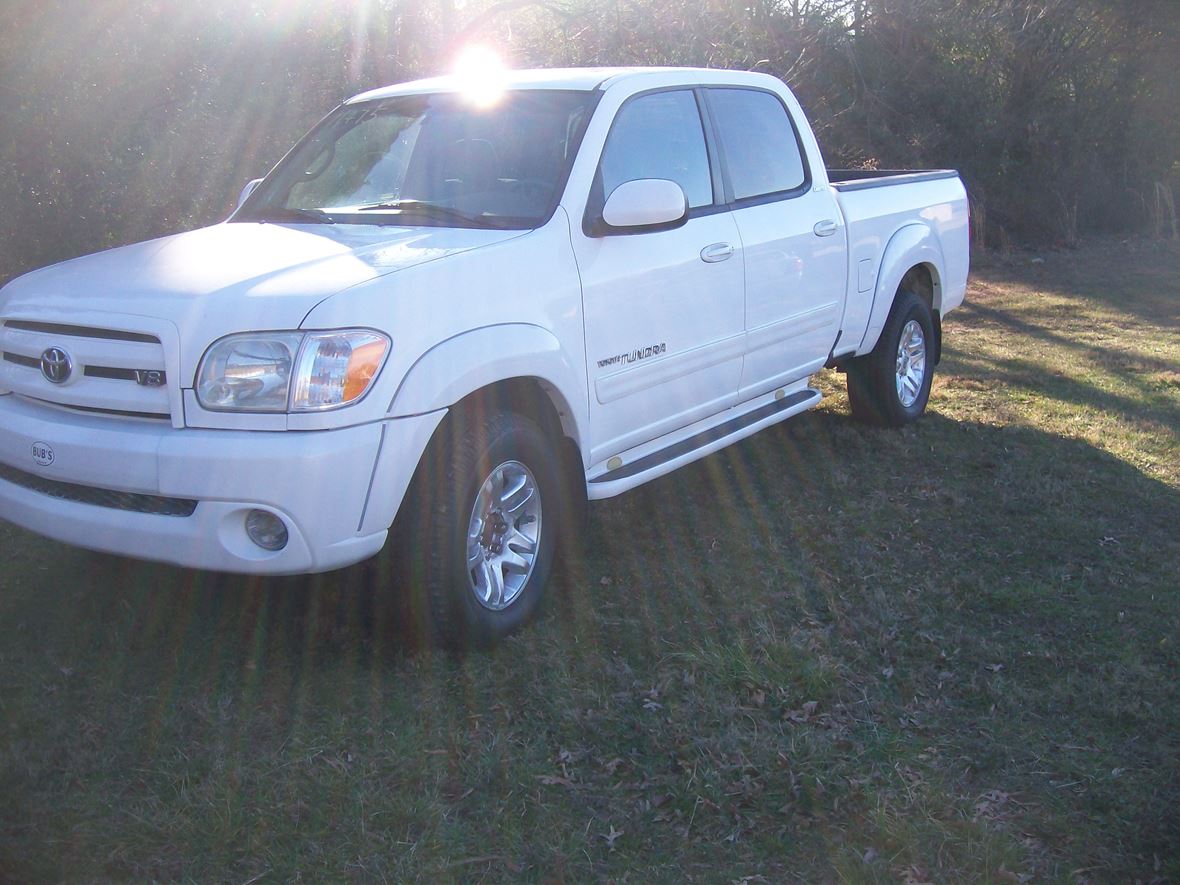 2005 Toyota Tundra for sale by owner in Kernersville