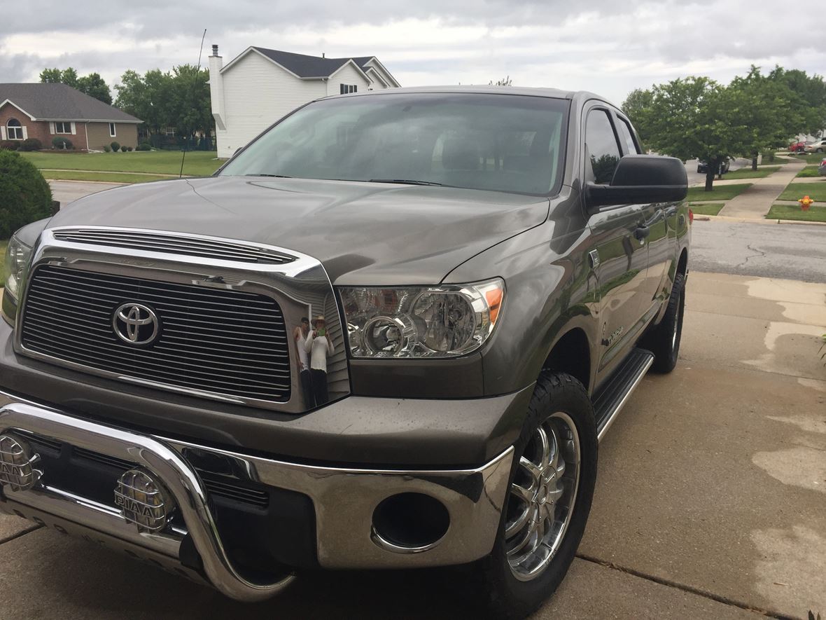 2007 Toyota Tundra for sale by owner in Crown Point