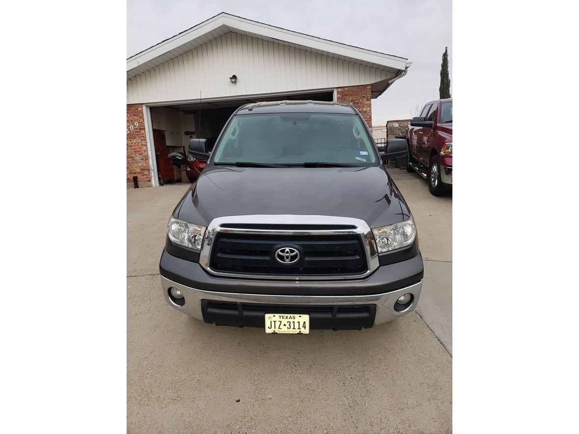 2012 Toyota Tundra for sale by owner in El Paso