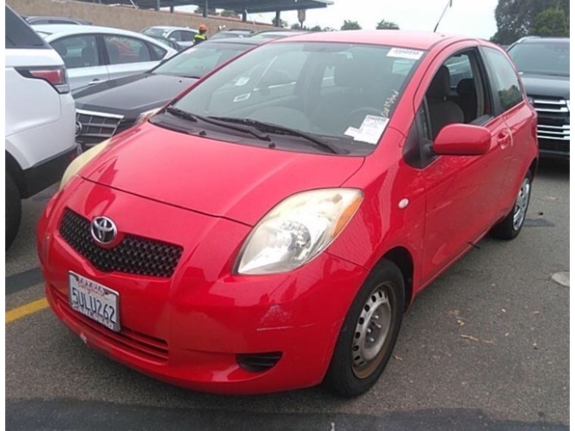 2007 Toyota Yaris for sale by owner in Pomona