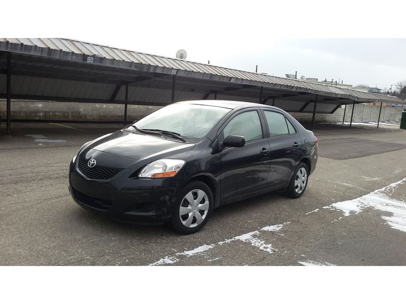 2009 Toyota Yaris for sale by owner in Auburn Hills