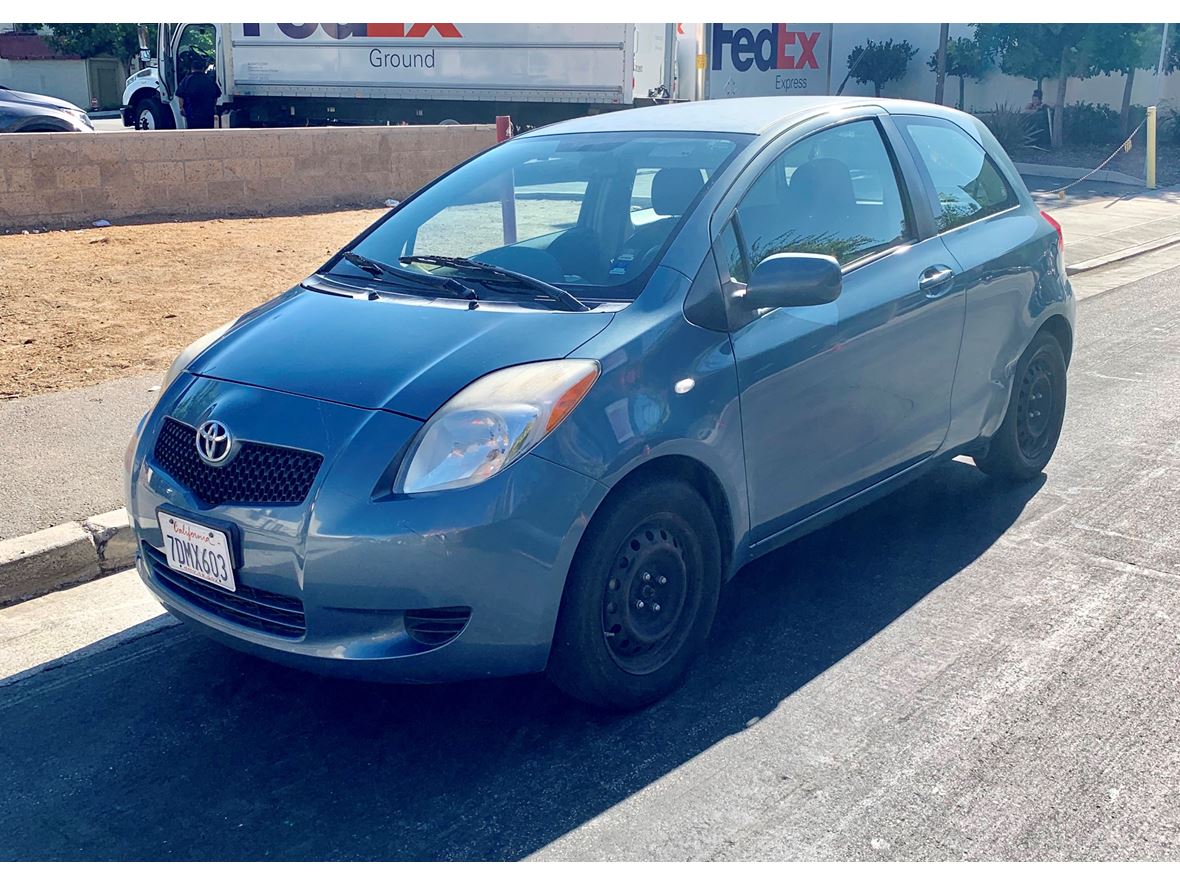 2009 Toyota Yaris for sale by owner in Los Angeles