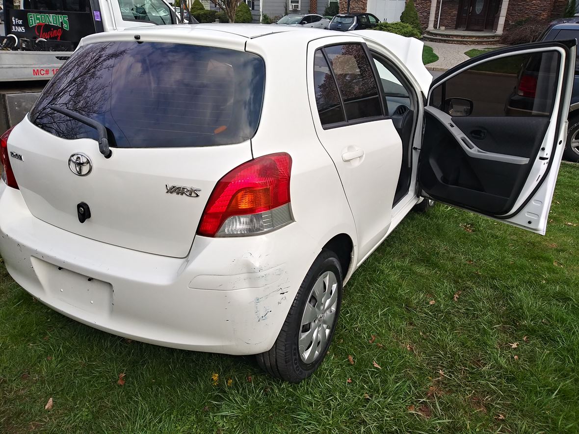 2010 Toyota Yaris for sale by owner in Linden