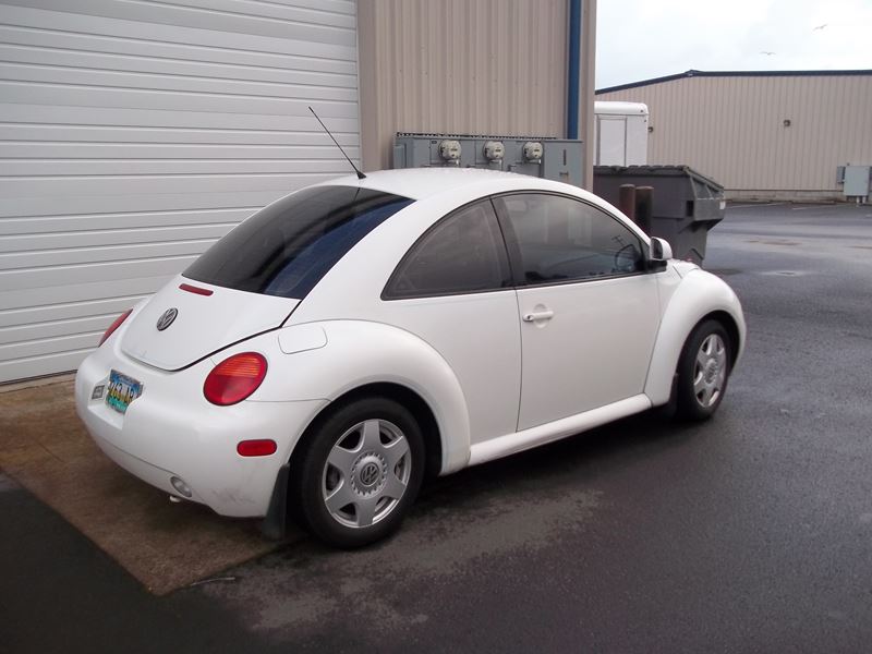 1998 Volkswagen Beetle for sale by owner in Astoria