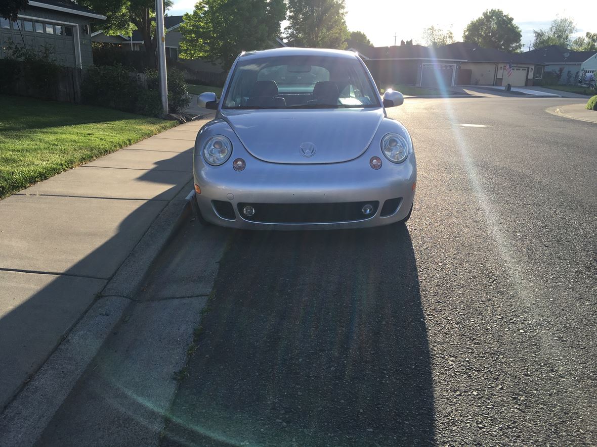2003 Volkswagen Beetle for sale by owner in Central Point