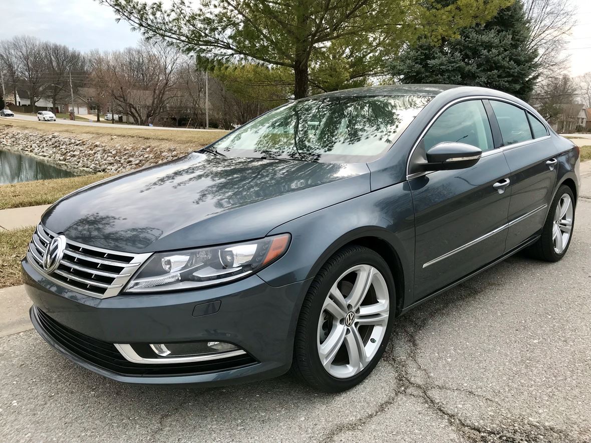2013 Volkswagen CC for sale by owner in Blue Springs