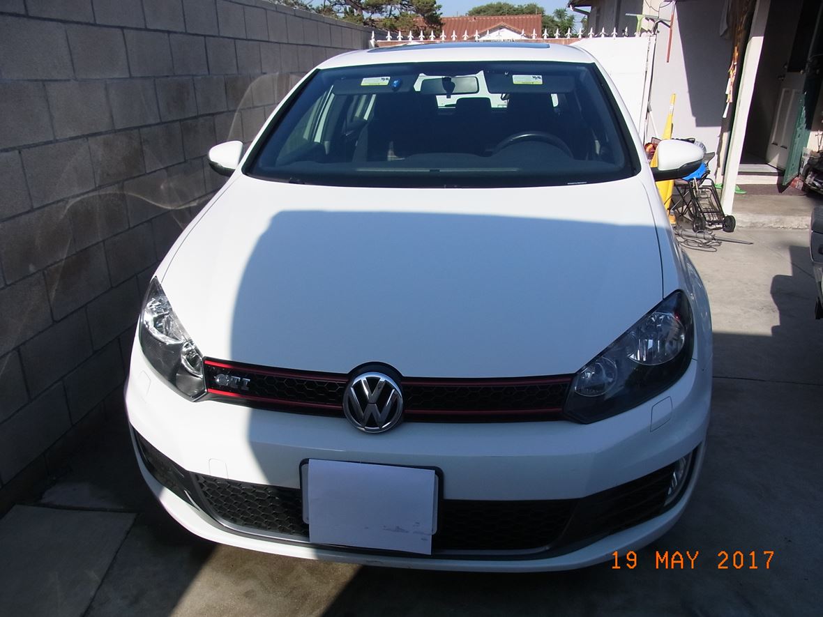 2011 Volkswagen GTI for sale by owner in Temple City
