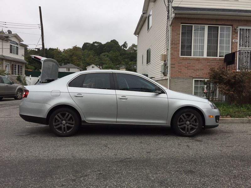 2009 Volkswagen Jetta for Sale by Owner in Buffalo, NY 14219