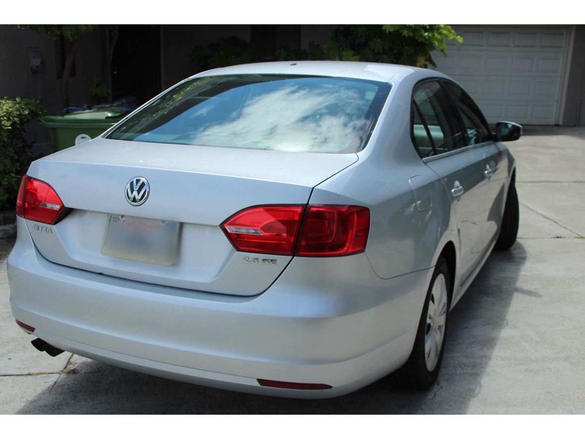 2013 Volkswagen Jetta for sale by owner in San Leandro