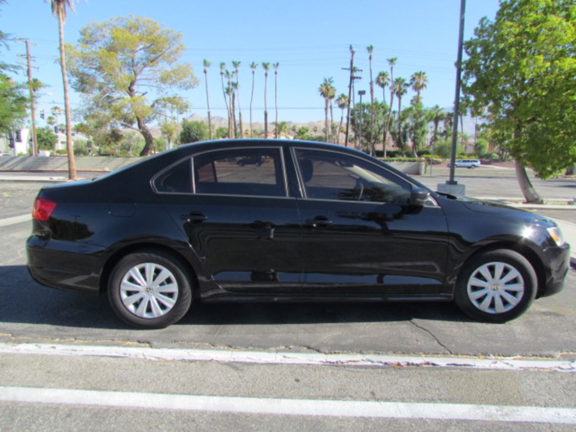 2014 Volkswagen Jetta S for sale by owner in Palm Springs
