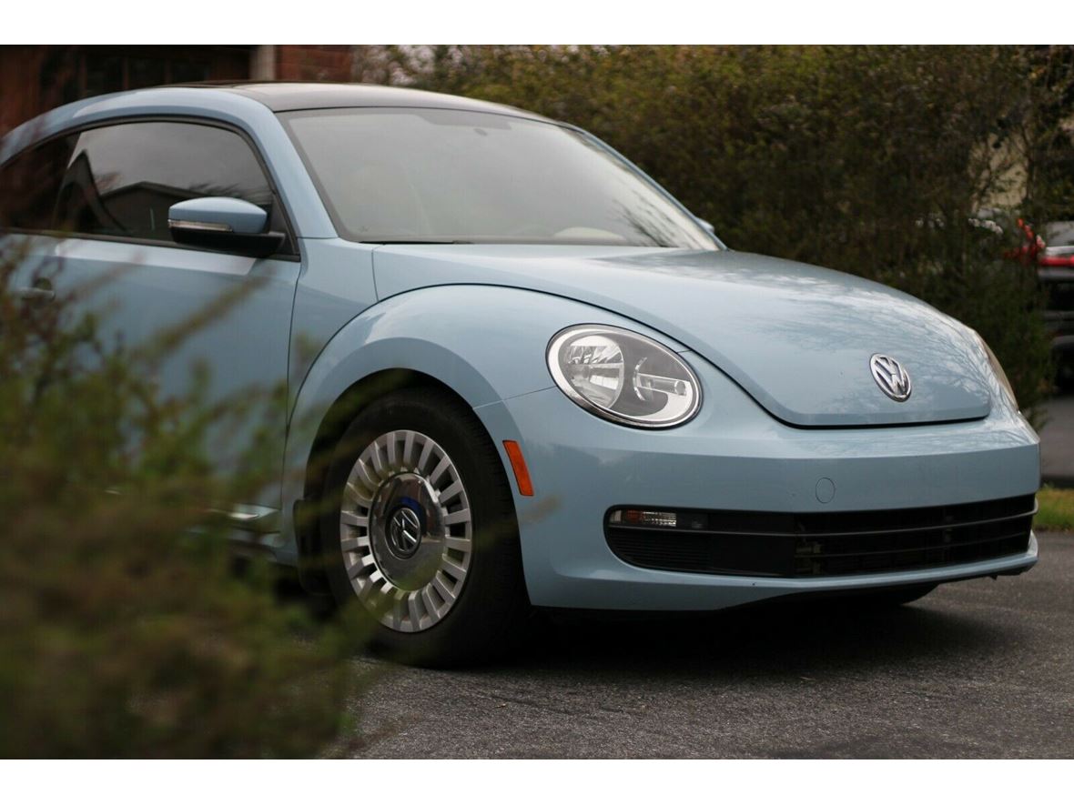 2015 Volkswagen New Beetle for sale by owner in San Diego